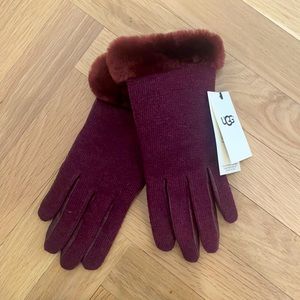 UGG women’s leather gloves
